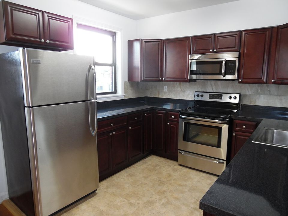 2nd image of 10621 Ditmars Blvd #2