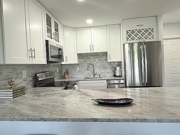 401 Greensward Ln #A-102 — Photo 10