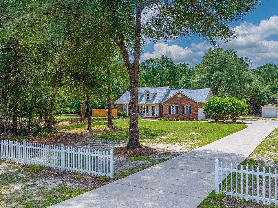3340 Airport Rd, Crestview, FL 32539 Zillow