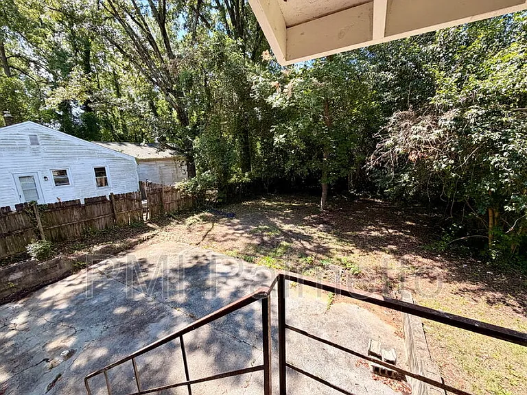 1304 Mount Vernon St — Photo 20
