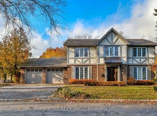 30 Hedgewood Rd, Toronto, ON M2L 1L5