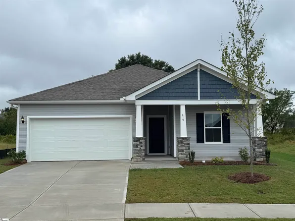 419 Beautyberry St, Simpsonville, SC 29681