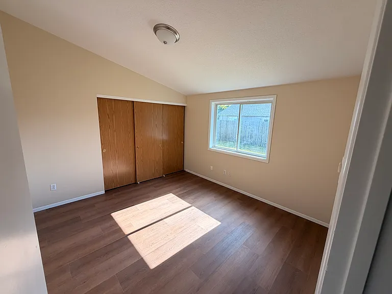 1601 NW 6th Ave — Photo 6