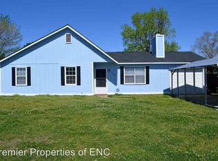 456 Hunting Green Dr, Jacksonville, NC 28546