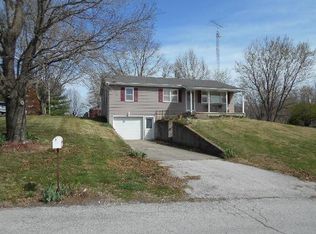 102 Glen Eden Dr, Glasgow, MO 65254
