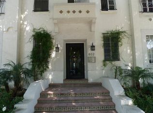 802 N Sweetzer Ave, West Hollywood, CA 90069