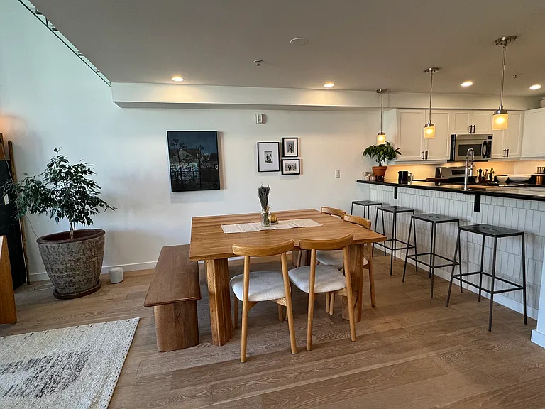 2412 Harrison St #203 — Photo 4