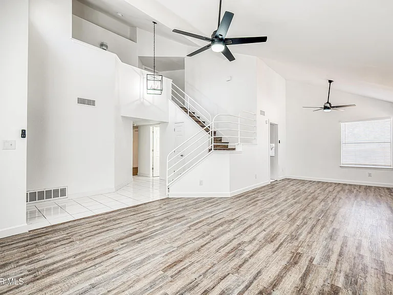 1229 Diamond Cove Pl — Photo 9