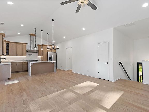 5th image of 8611 Dorr Rd