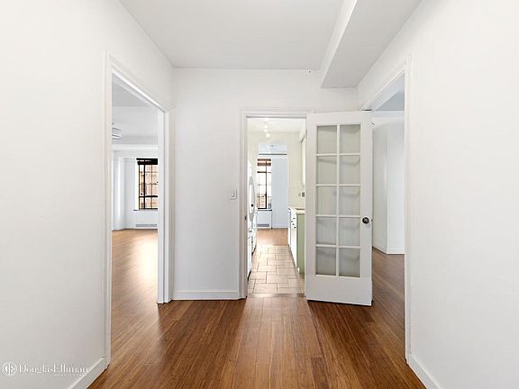 3rd image of 333 W 56th St APT 5I