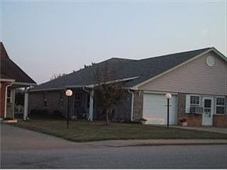1st image of 951 Plaza Dr