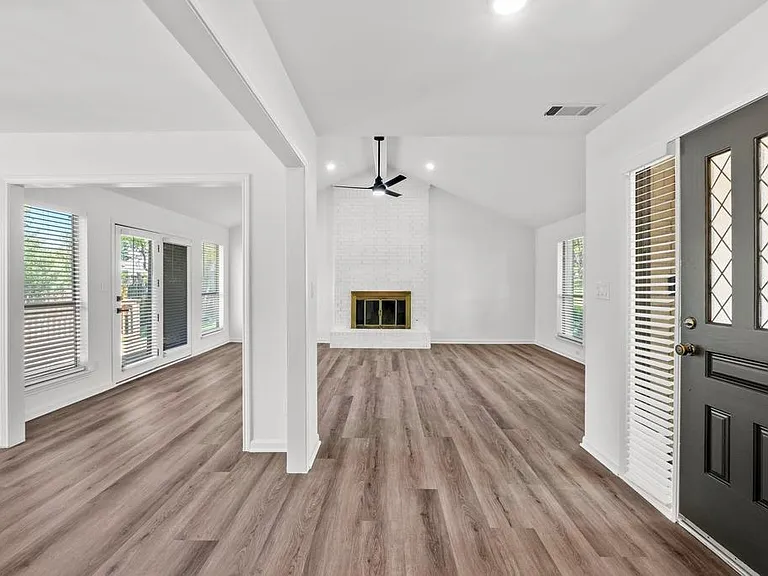 6603 Whitemarsh Valley Walk — Photo 3