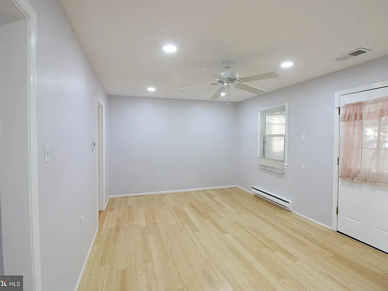 311 Rock Spring Dr SW — Photo 7