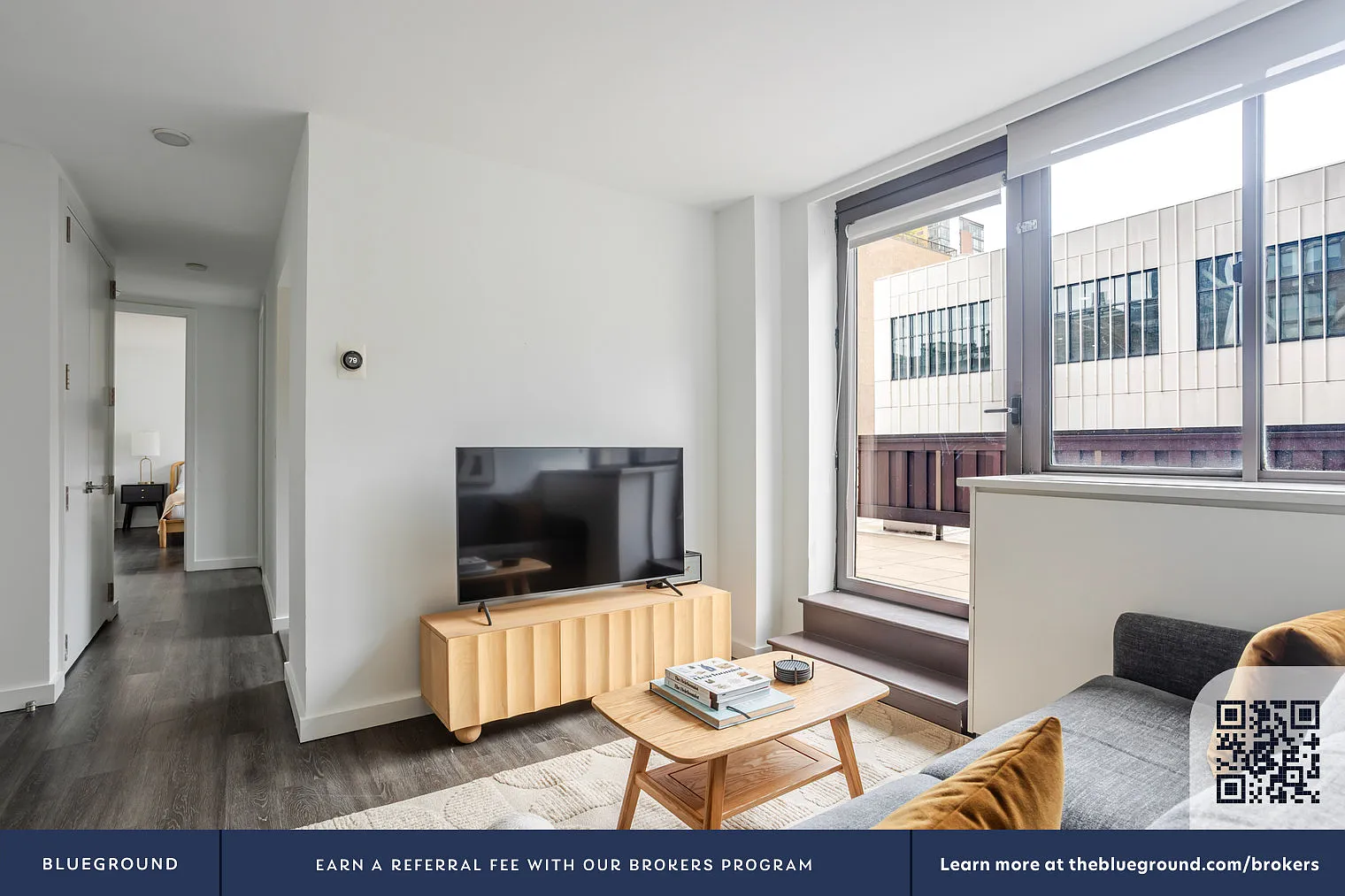 520 W 43rd St — Photo 3