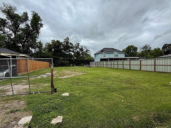 4th image of Grapevine