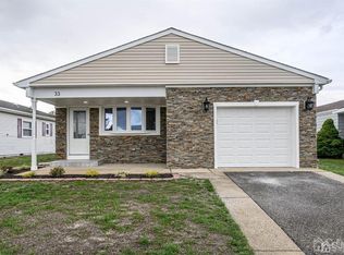 33 Rodhos St, Toms River, NJ