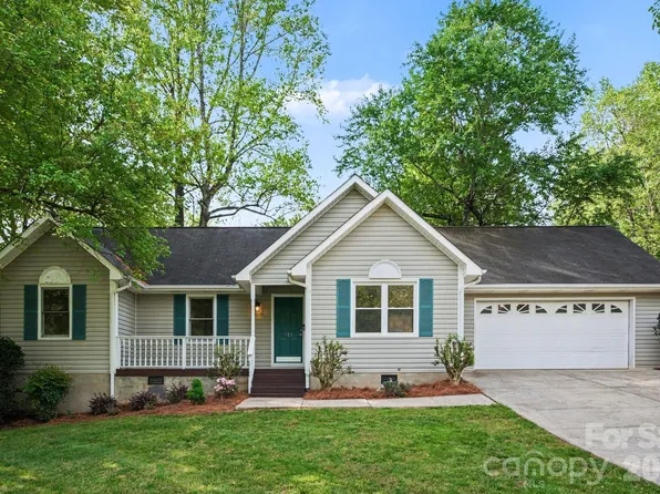 105 Chalice Ct, Statesville, NC 28625