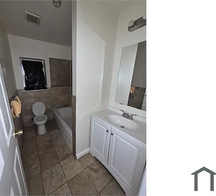 115 Leslie St #1 — Photo 8