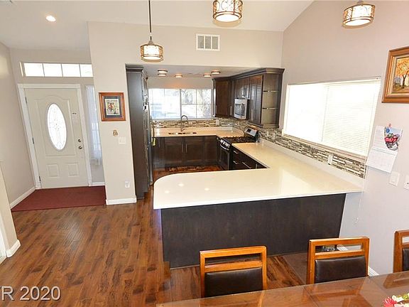 4th image of 4928 Forest Oaks Dr