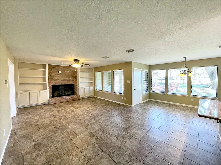 15006 Elmont Dr — Photo 20
