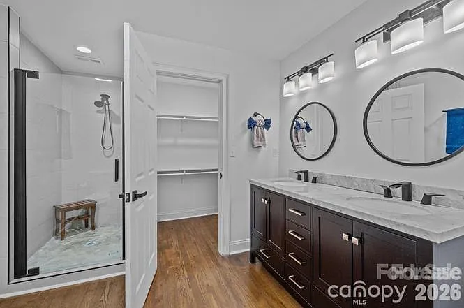 1501 Herrin Ave — Photo 5
