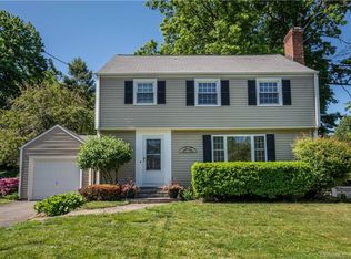 94 Bentwood Rd, West Hartford, CT 06107