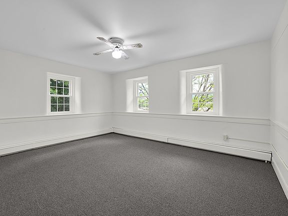 5th image of 705 Schaeffer Rd #705
