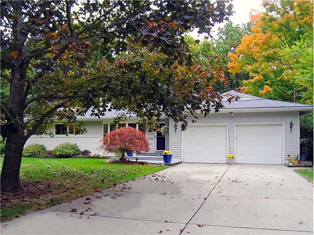 1st image of 1648 Forest Hills Dr