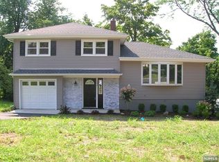 592 Lorraine Ct, Englewood, NJ 07631