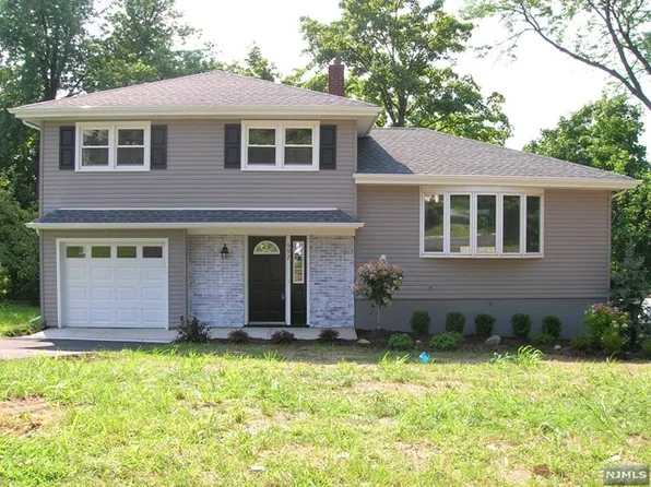 592 Lorraine Ct, Englewood, NJ 07631