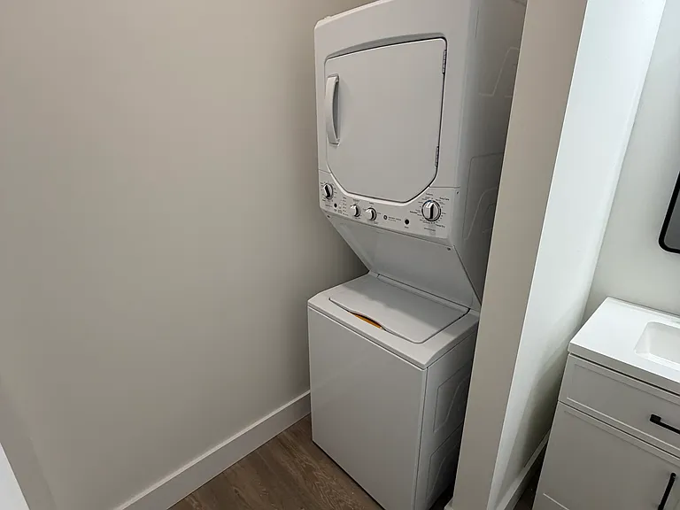 800 Engineer St #4 — Photo 8