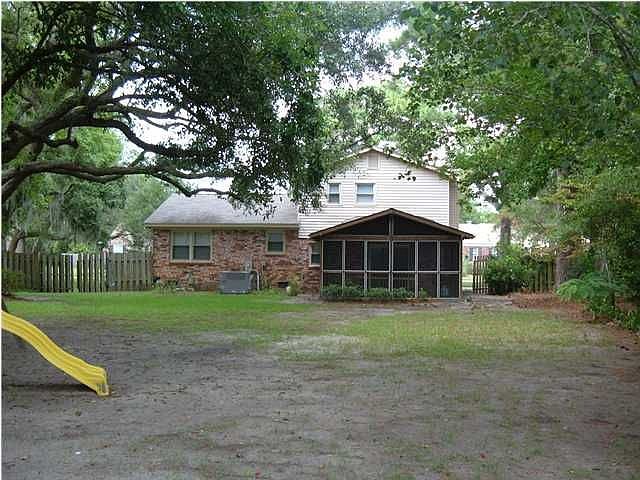 2nd image of 911 Trowman Ln