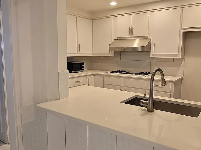 10796 Morning Glory Dr — Photo 17