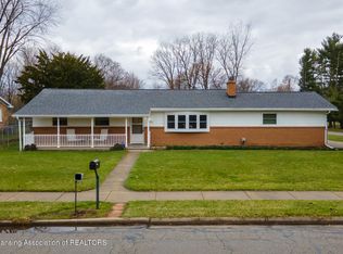 3306 Stoneleigh Dr, Lansing, MI 48910