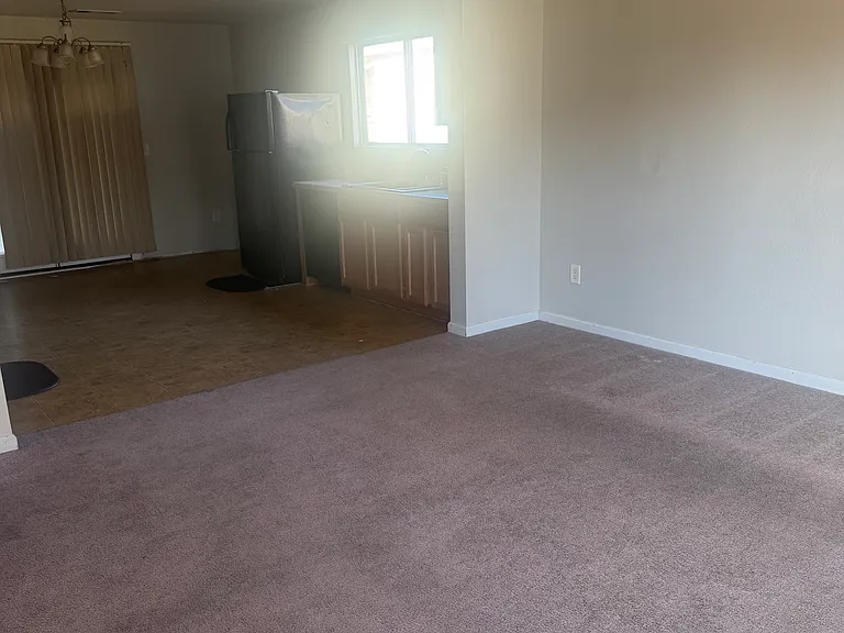 207 Whitestone Dr NE — Photo 6