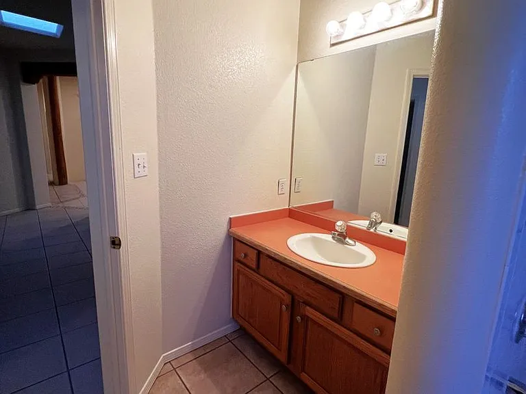 740 Canyon Point Rd — Photo 6