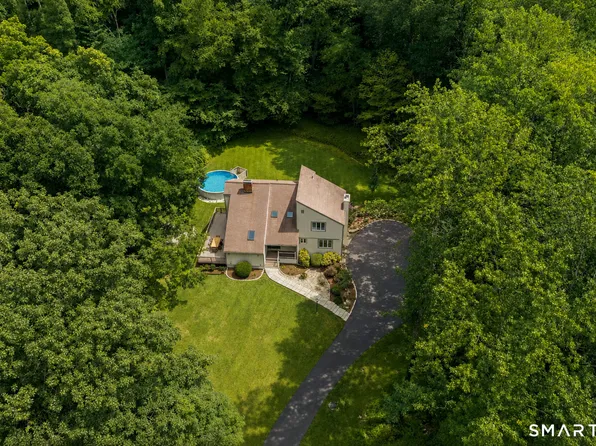 35 Katrina Circle, Bethel, CT 06801