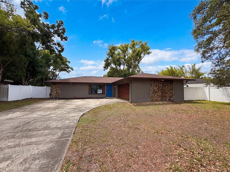 1st image of 17621 Meadowbridge Dr
