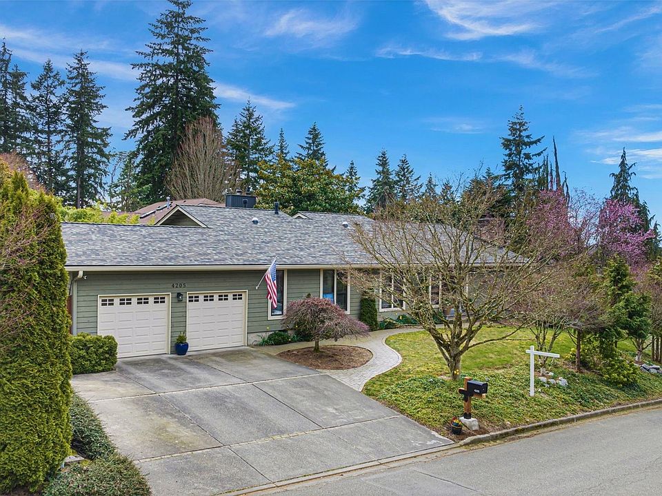 1st image of 4205 NE 203rd St