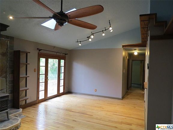 3rd image of 3904 Trotwood Trl