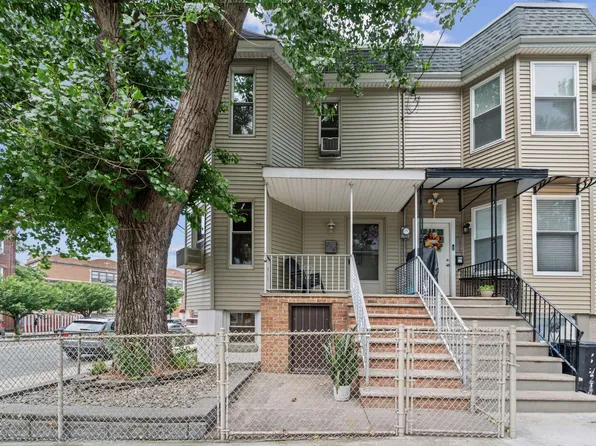154 Broadway, Bayonne, NJ 07002