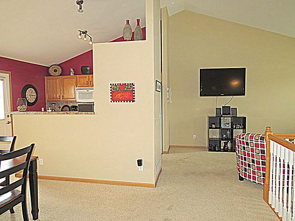 5th image of 5810 S 193 St