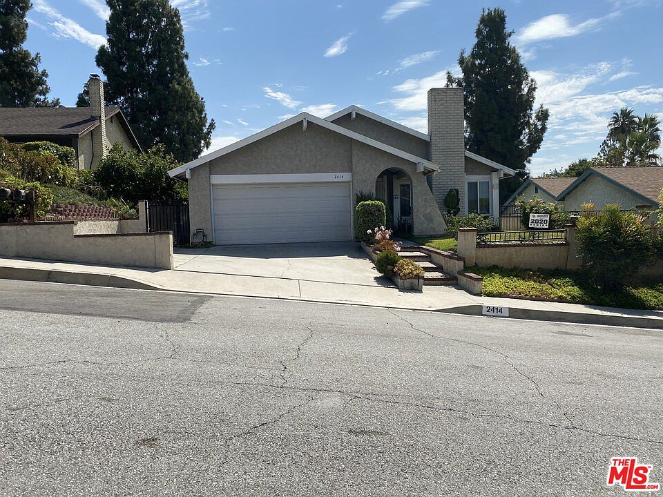 1st image of 2414 E Magdalena Dr