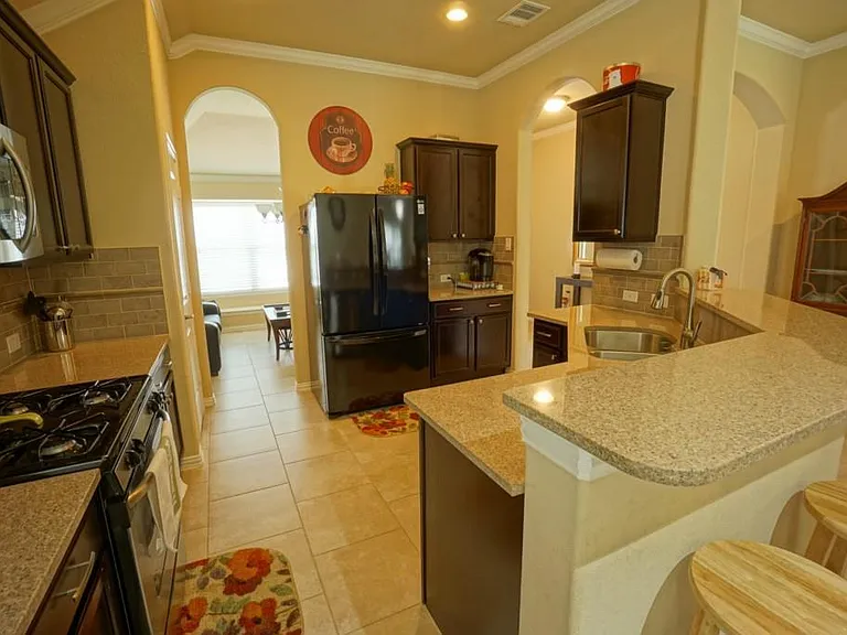 2908 Edwards Plateau — Photo 8