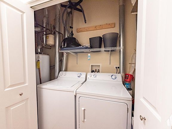 5th image of 3241 W Palmer St APT 1S