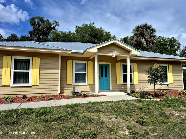 711 N Park St, Crescent City, FL 32112
