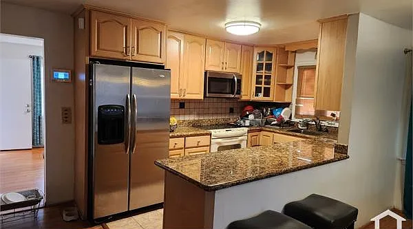3 bed, 1200 sqft, $1,750 — Photo 3
