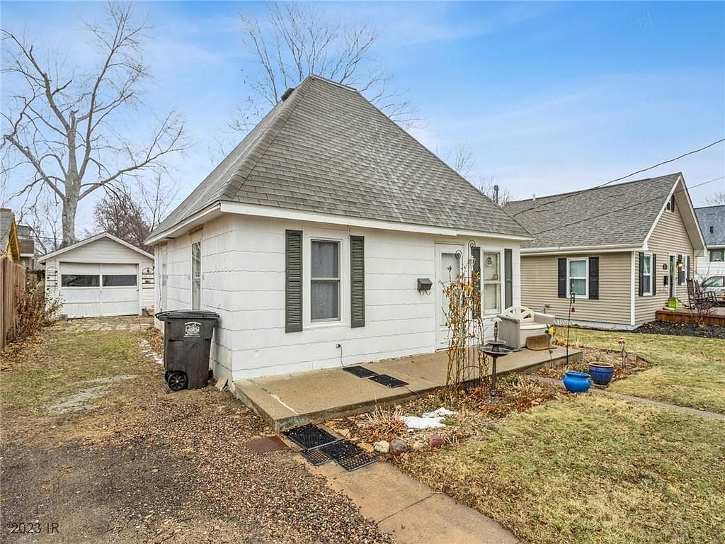 3119 Columbia St, Des Moines, IA 50313 Zillow