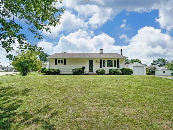 2nd image of 2825 Kerwood Dr