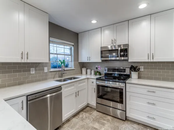 8715 Starcrest #49, San Antonio, TX 78217